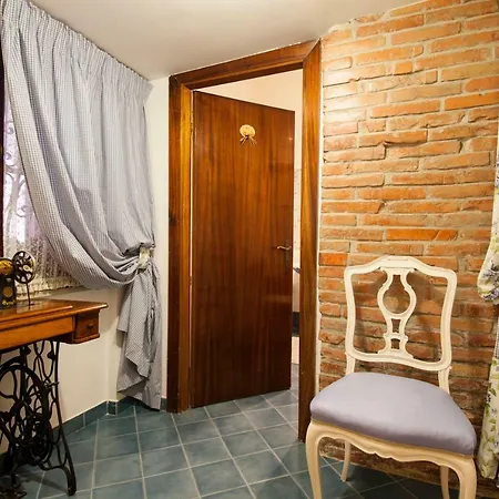 Le Pietre Larghe Bed & Breakfast *